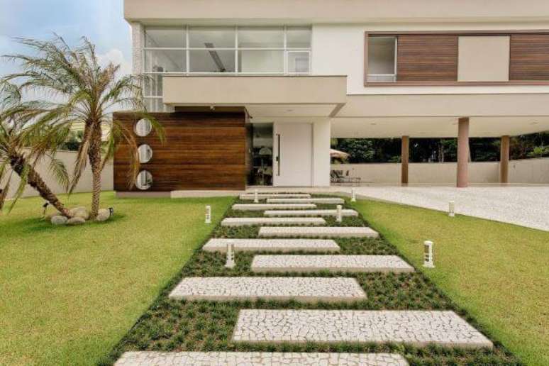 10. O piso para quintal é uma maneira de investir na decoração da casa também – Por: Espaço do Traço