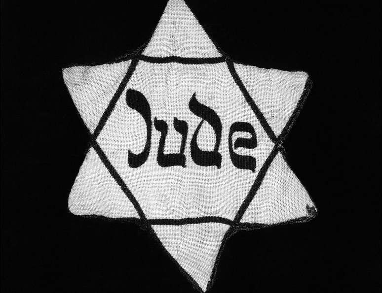 Entre 1941 e 1945 a Alemanha nazista e seus colaboradores assassinaram 6 milhões de judeus na Europa ocupada