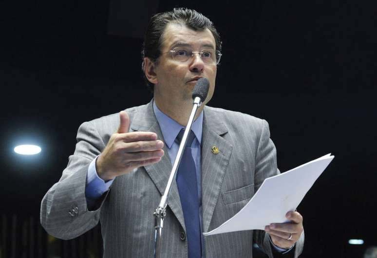 Senador Eduardo Braga (MDB-AM)