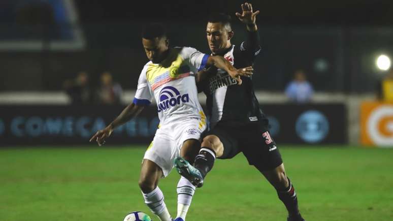 Chapecoense e Fluminense fazem duelo pela parte de baixo da tabela do Brasileiro (Andre Melo Andrade/Eleven)