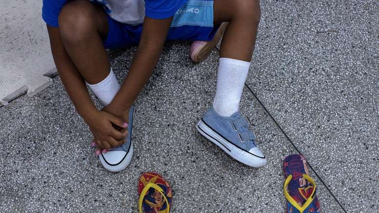 Aluno de creche em Duque de Caxias (RJ): objetivo é garantir fornecimento a serviços básicos