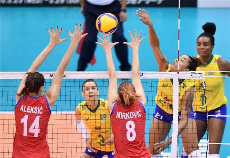 Ataque de Drussyla (FIVB Divulgação)