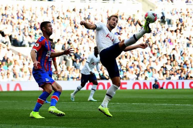 Tottenham fez um primeiro tempo impecável (Foto: Daniel Leal-Olivas / AFP)