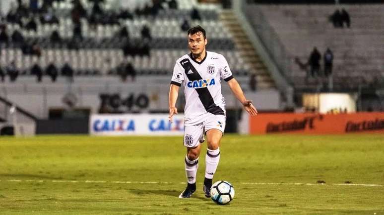 Esta será a quinta passagem de Cajá na Ponte (Foto: Fabio Leoni/ PontePress)