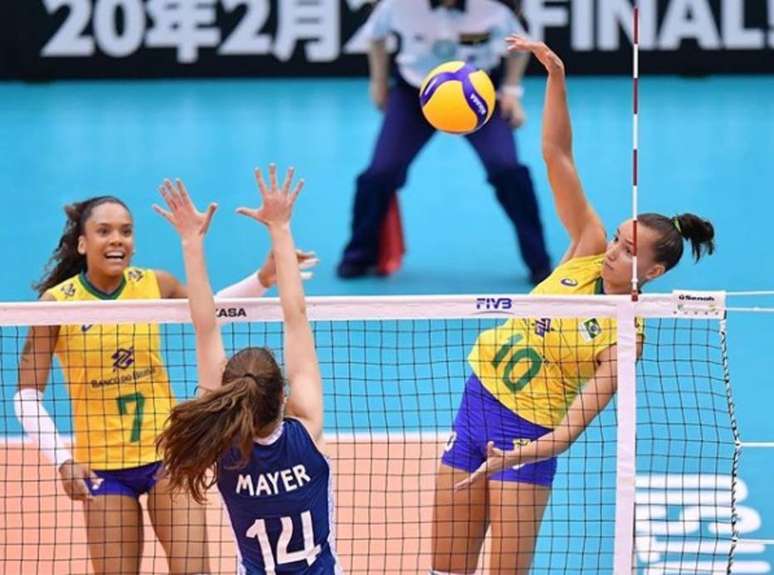 Brasil venceu a Argentina com tranquilidade na Copa do Mundo de vôlei feminino