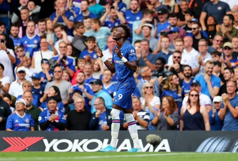 Abraham é um dos destaques do Chelsea (Foto: Reprodução)