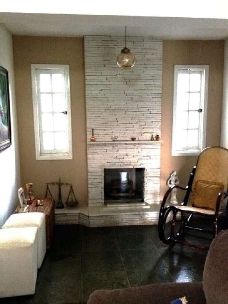 33. Lareira revestida com pedra. Fonte: Tudo Constru&ccedil;&atilde;o