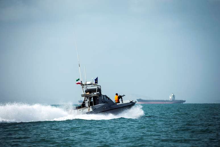 Barco da Guarda Revolucionária do Irã no Golfo Pérsico
22/08/2019
Nazanin Tabatabaee/WANA (West Asia News Agency) via REUTERS