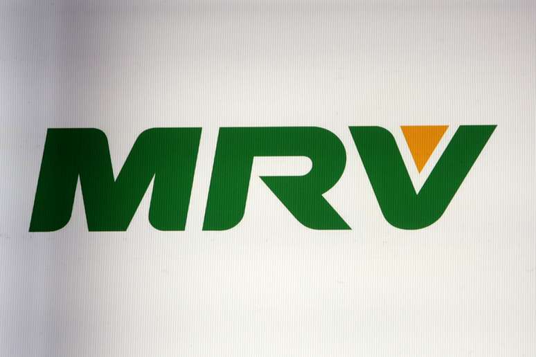 Logotipo da MRV mostrado na B3, em São Paulo. 25/7/2019. REUTERS/Amanda Perobelli 