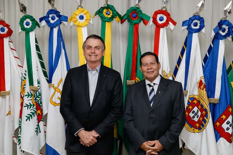 Presidente da República, Jair Bolsonaro durante a transmissão do cargo para o Vice-Presidente da República, Hamilton Mourão