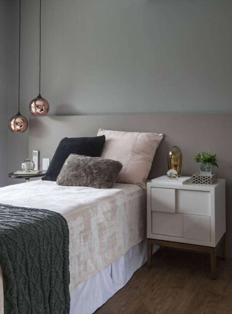 59. Decora&ccedil;&atilde;o de quarto de menina com pendentes met&aacute;licos &ndash; Por: Alexbonilha