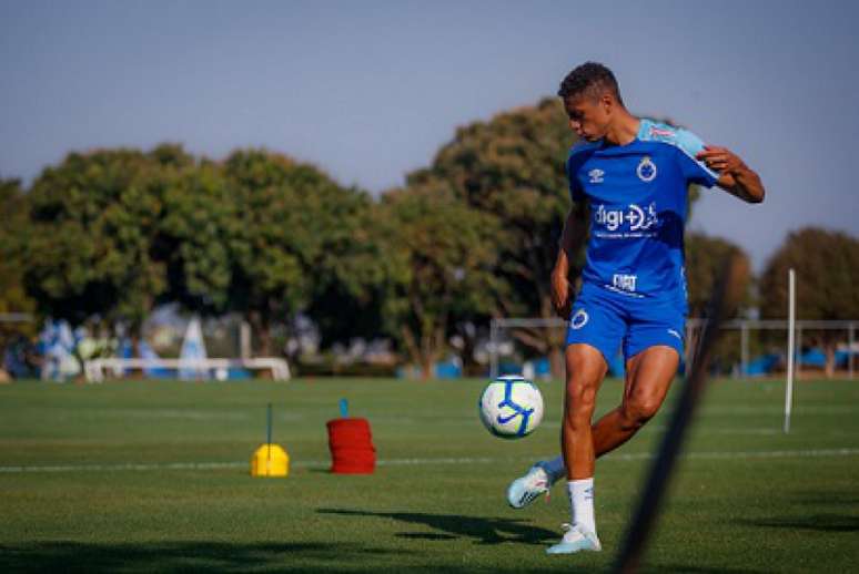 Rafael Santos foi a surpresa de Rogério Ceni na lateral-esquerda do Cruzeiro contra o Palmeiras- (Vinnicius Silva/Cruzeiro)