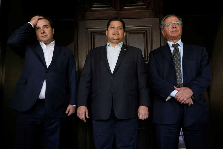 Maia, Alcolumbre e o ministro da Economia, Paulo Guedes
05/08/2019
REUTERS/Adriano Machado