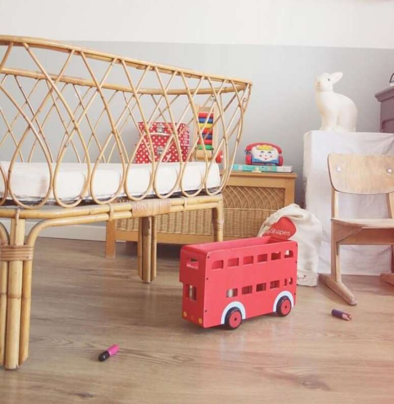 8. Ber&ccedil;o de vime para quarto de beb&ecirc;. Fonte: Pinterest