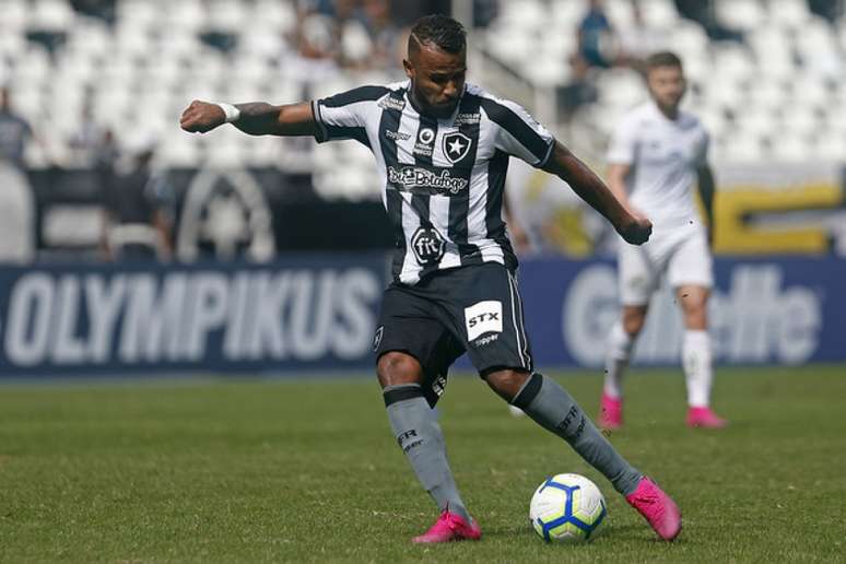 Alex Santana é o artilheiro do Botafogo na temporada, com dez gols (Foto: Vítor Silva/Botafogo)