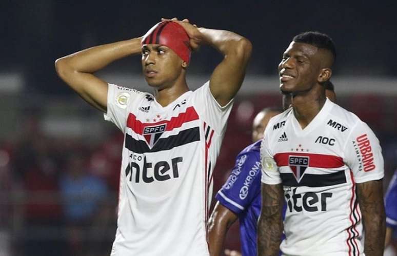 São Paulo empatou com o CSA em casa e ficou a dez pontos do líder Flamengo (Foto: Rubens Chiri/saopaulofc.net)