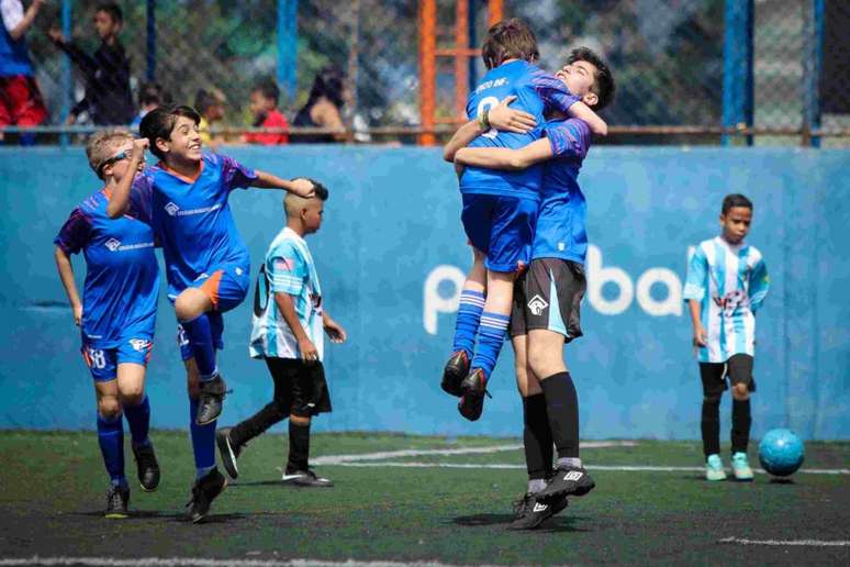 7 conteúdos para celebrar as meninas no futebol