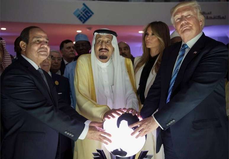 Donald Trump durante visita &agrave; Ar&aacute;bia Saudita em 2017