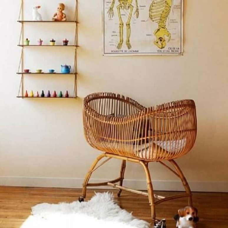 14. Ber&ccedil;o de vime com design criativo. Fonte: Pinterest