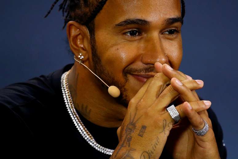 O piloto de Fórmula 1 da Mercedes Lewis Hamilton, durante coletiva de imprensa, em Cigapura. 19/9/2019 REUTERS/Feline Lim