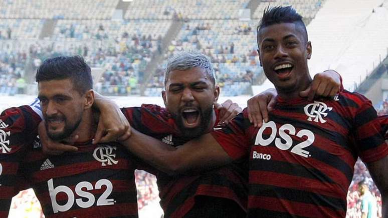 Arrascaeta, Gabigol e Bruno Henrique são uns dos trunfos do Flamengo (Foto: MARCELO DE JESUS / RAW-IMAGE)