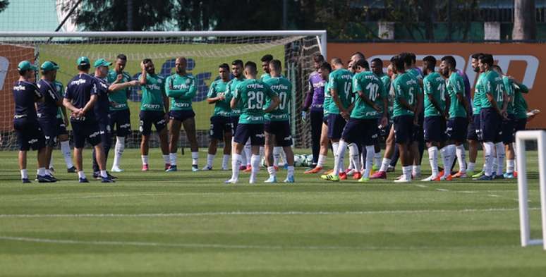 Palmeiras embarca para Fortaleza após o treino da manhã desta sexta (Cesar Greco/Agência Palmeiras/Divulgação)