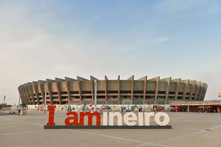 O letreiro foi inspirado na cidade de Amsterdã, na Holanda, e servirá como ponto de referências para visitantes do estádio- ( Agência i7/Mineirão)