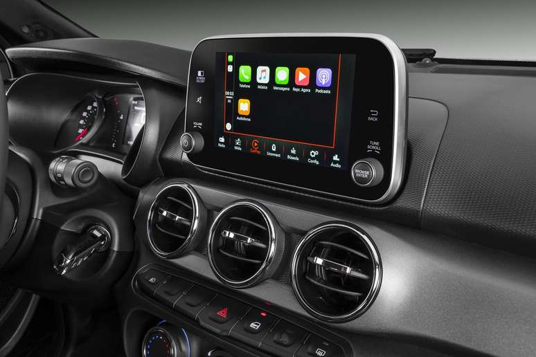 Multimídia com Android Auto e Apple CarPlay.