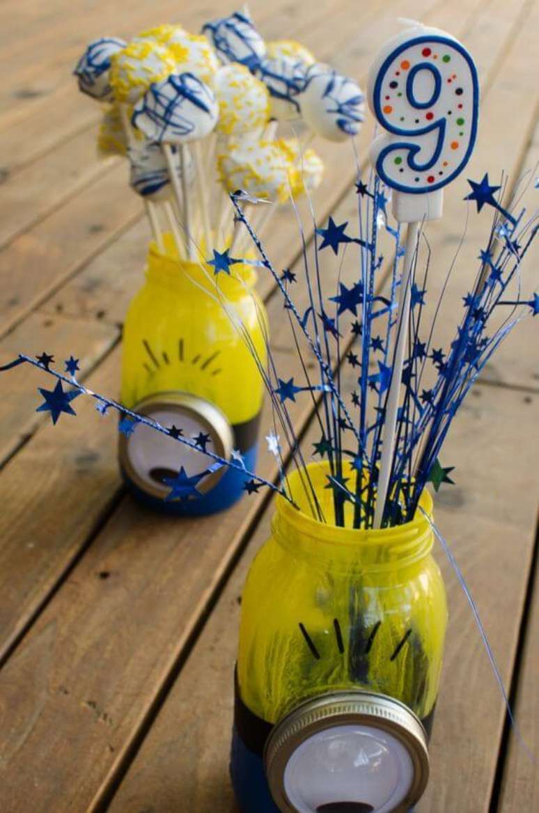 31. Alguns itens decorativos da usa festa dos Minions podem ser feitos com alguns materiais simples.Foto: All Mom Does