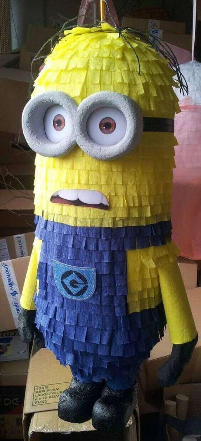 27. Este é um exemplo perfeito de piñata para uma festa dos Minions. Foto: Pinjata Shop