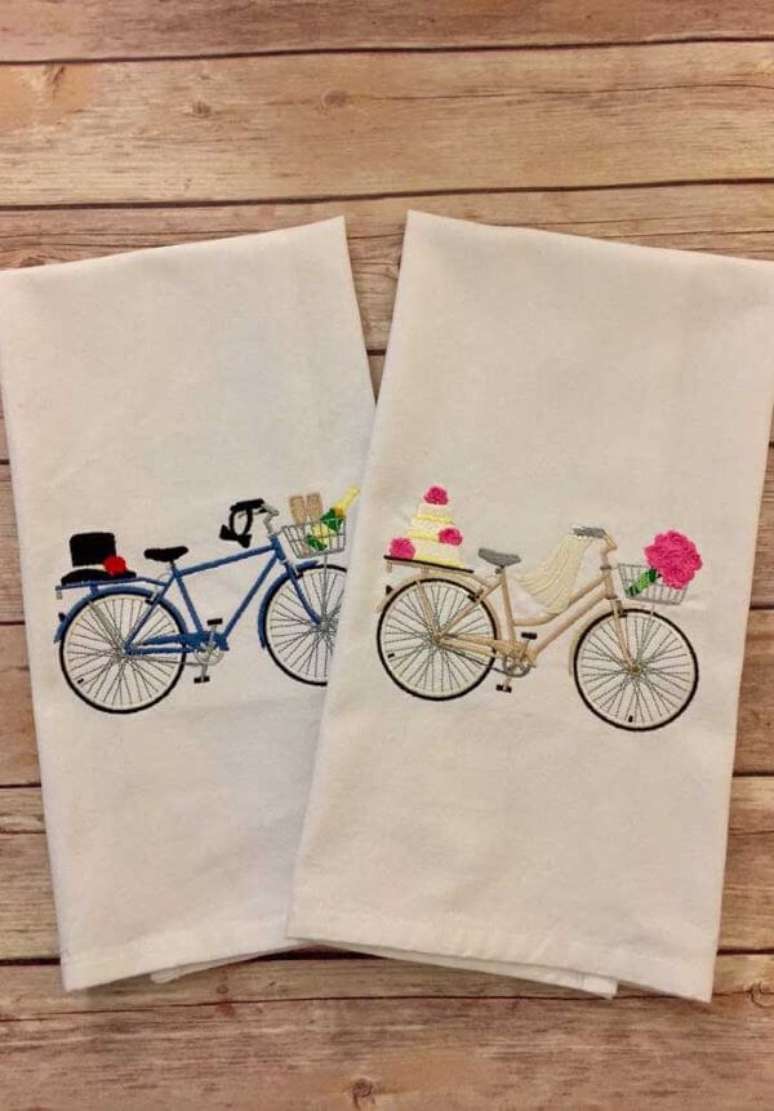 80. Fa&ccedil;a desenhos lindos no seu pano de prato bordado para ter criatividade em cada detalhe da sua casa &ndash; Por: Pinterest