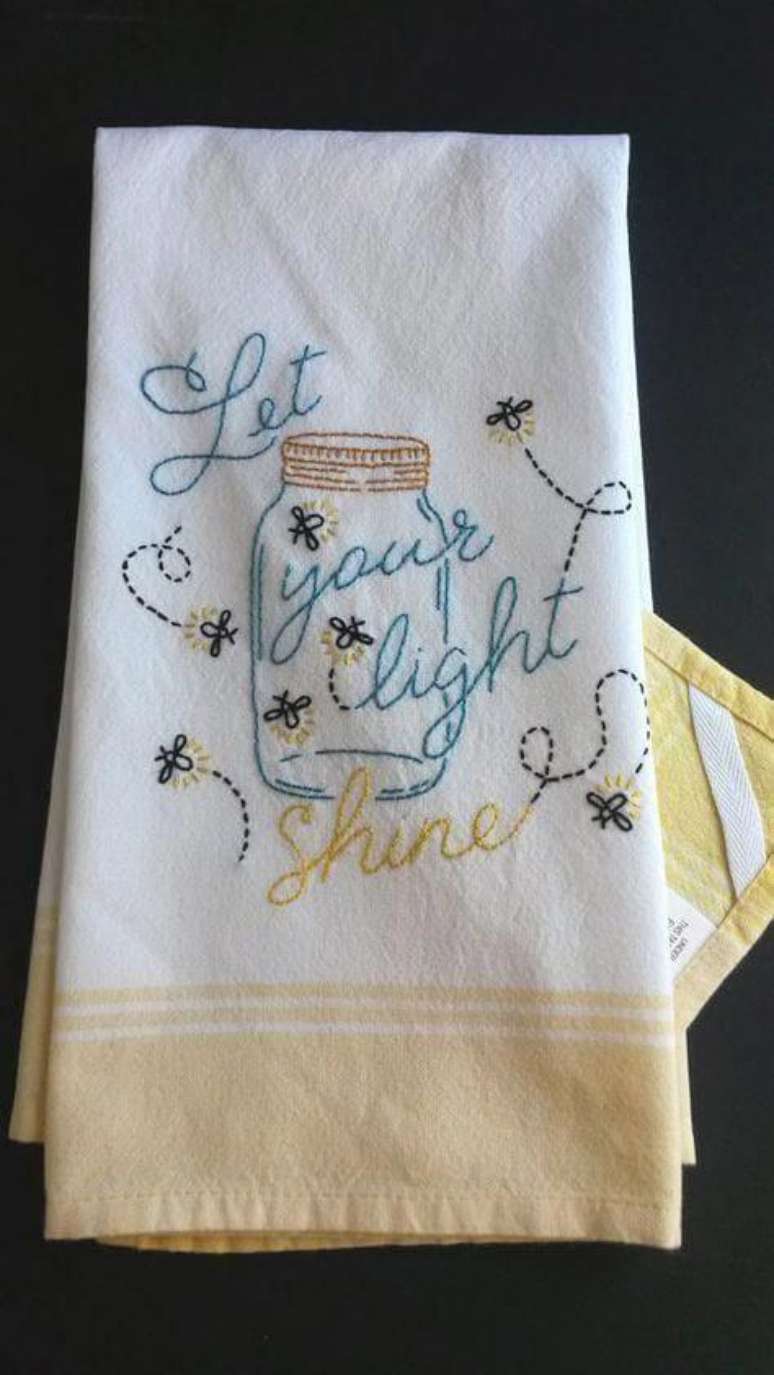 49. Quem precisa ganhar um dinheiro a mais pode vender pano de prato bordado &ndash; Por: Pinterest