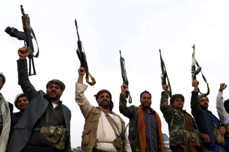 Rebeldes houthis controlam a capital do Iêmen e contam com apoio do Irã