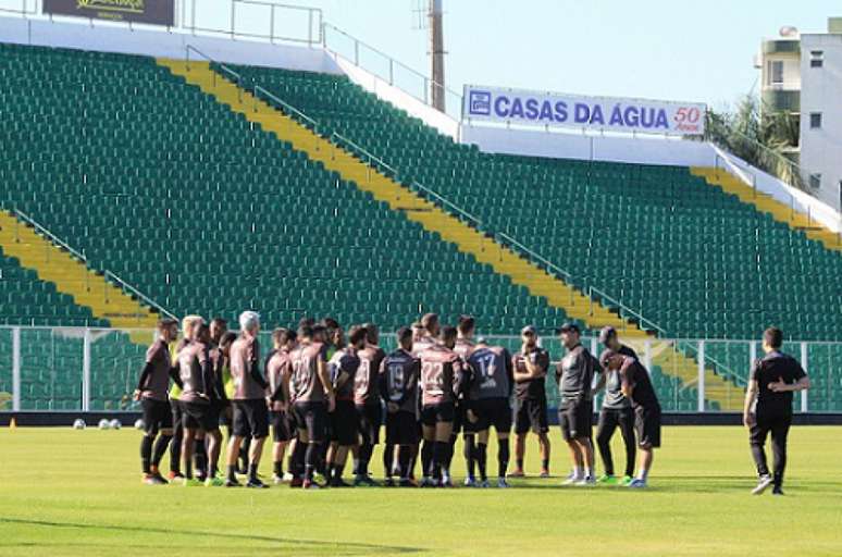 Figueirense passa por situação delicada dentro e fora de campo (Foto: Patrick Floriani/FFC)