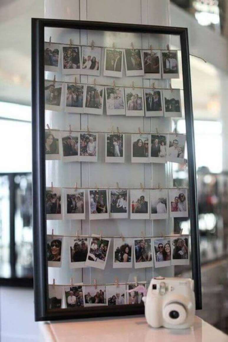 41. As polaroids ficam lindas no painel de fotos &ndash; Por: Pinterest
