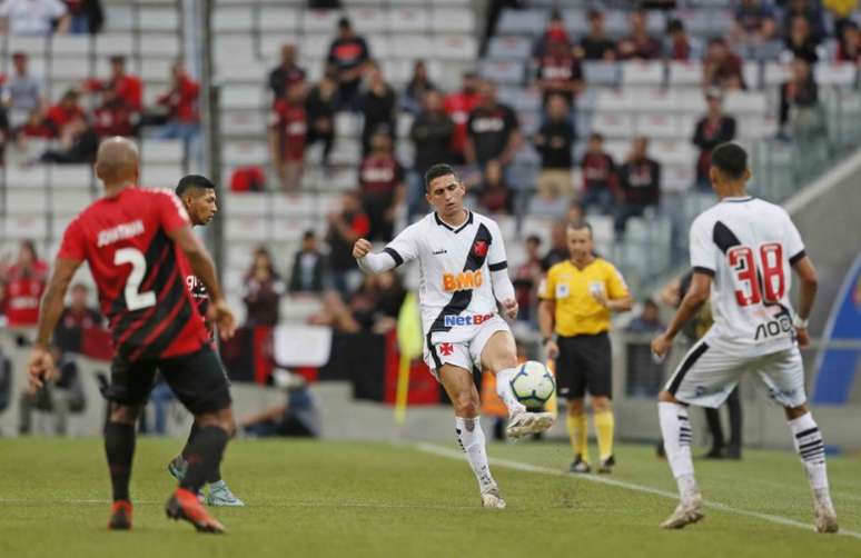 Athletico goleou a equipe vascaína no confronto do primeiro turno (Foto: Rafael Ribeiro/Vasco)