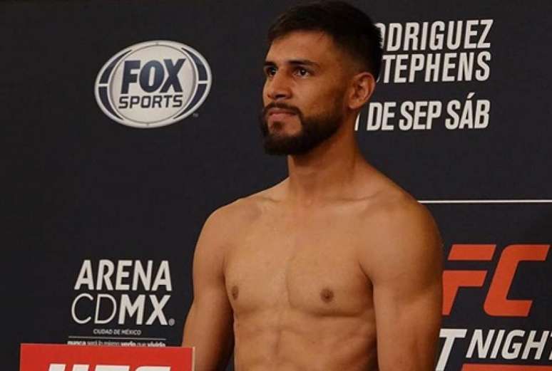 Mexicano Yair Rodriguez tem um ligeiro favoritismo na luta contra Jeremy Stephens (Foto: Reprodução/UFC)