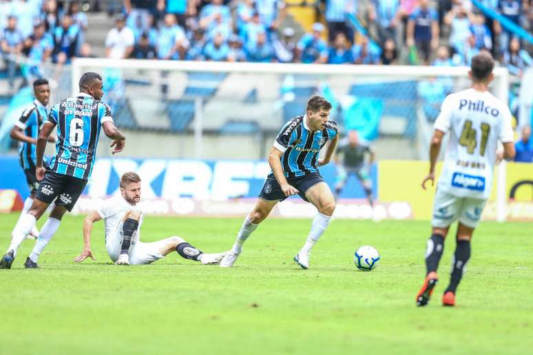 Após vencer no RS, Santos recebe o Grêmio na Vila Belmiro (Foto: Lucas Uebel/Gremio FBPA)