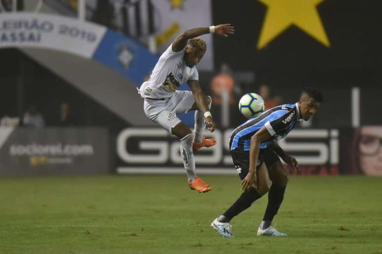 Marinho foi o pior do Santos na noite deste sábado (Foto: Ivan Storti)