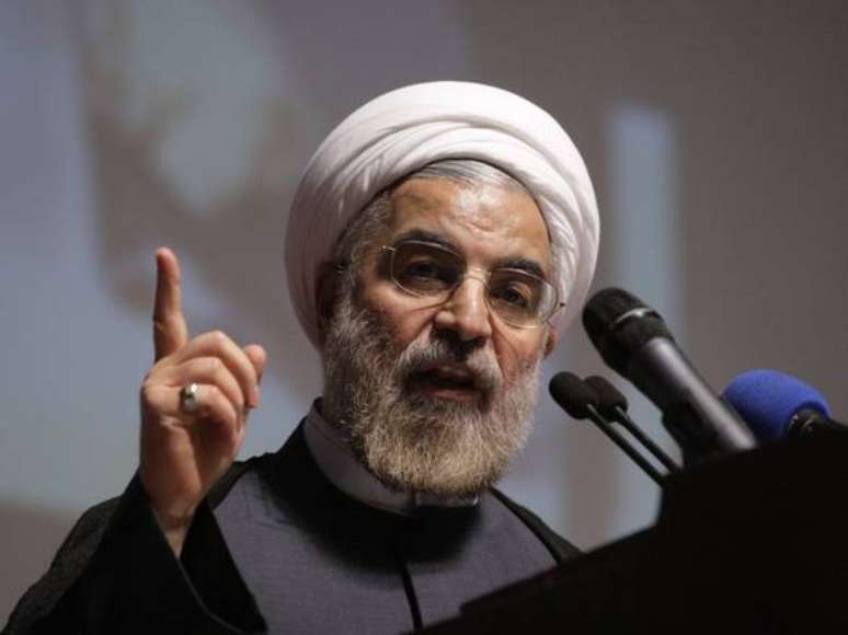 Irã alerta forças estrangeiras para ficarem fora do Golfo