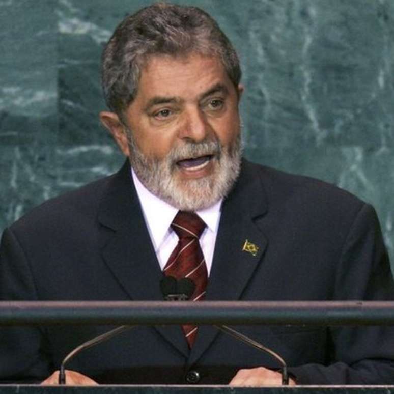 Lula passou a incorporar ao discurso a imagem do Brasil como exemplo de desenvolvimento social