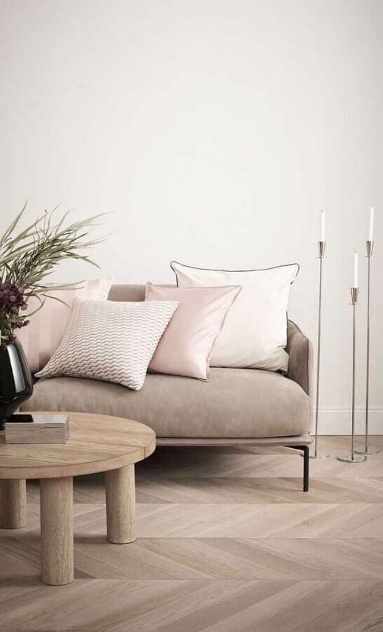 8. Decora&ccedil;&atilde;o para sala minimalista com casti&ccedil;ais de ch&atilde;o modernos &ndash; Foto: H&M