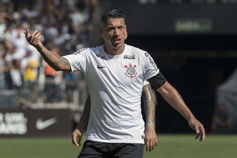 Ralf não quer saber de desculpa em relação à altitude (Foto: Daniel Augusto Jr/Corinthians)