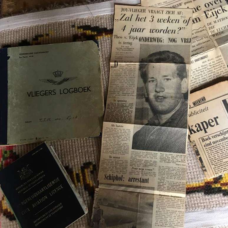 Os jornais holandeses noticiaram a perip&eacute;cia de Van Eijck