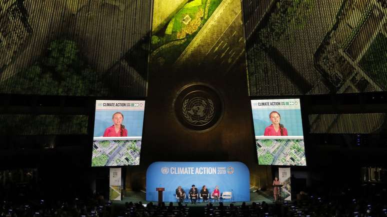A ativista de 16 anos Greta Thunberg discursou na cúpula sobre meio ambiente na ONU, na véspera de encontro da Assembleia Geral
