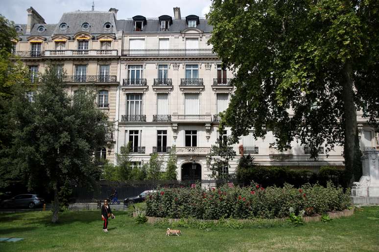 Pr&eacute;dio na Avenida Foch, em Paris, onde Jeffrey Epstein tinha um apartamento
12/08/2019
REUTERS/Charles Platiau