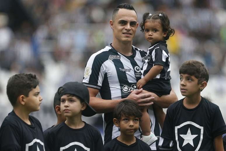 Atacante foi titular contra o São Paulo (Foto: Vítor Silva/Botafogo)