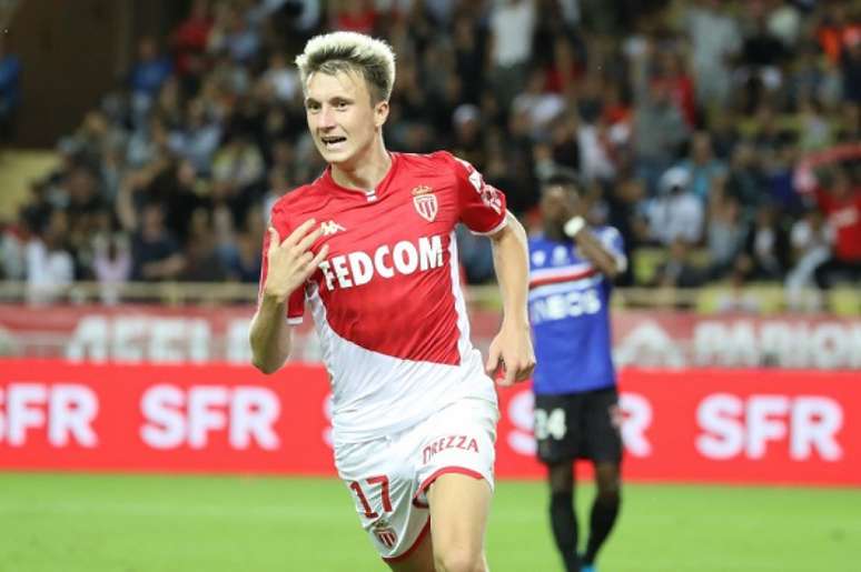 Golovin marcou duas vezes (Foto: AFP)