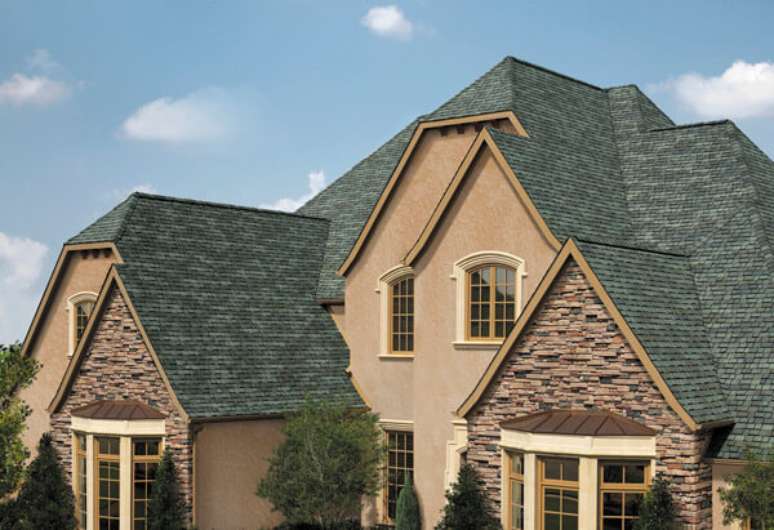 8. Invista nas diferentes cores de telha shingle – Por: Roofing