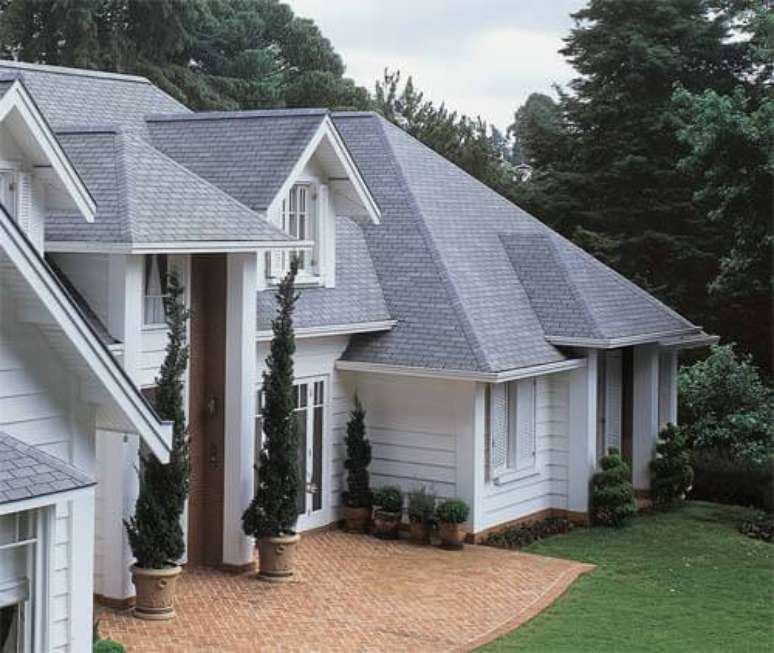 6. A telha shingle pode ser usada em diferentes inclinações – Por: Decorando Casas